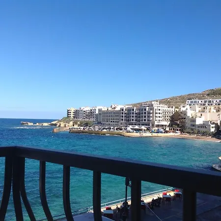 شقة Sea Front Studio *